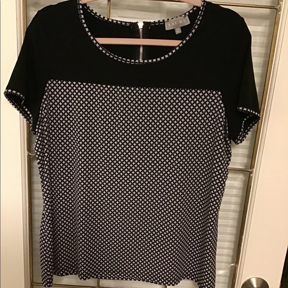 XL Laura work top. Gently used - Picture 1 of 4
